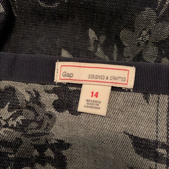 ✨HP✨ NWOT Gap skirt - Picture 3 of 3